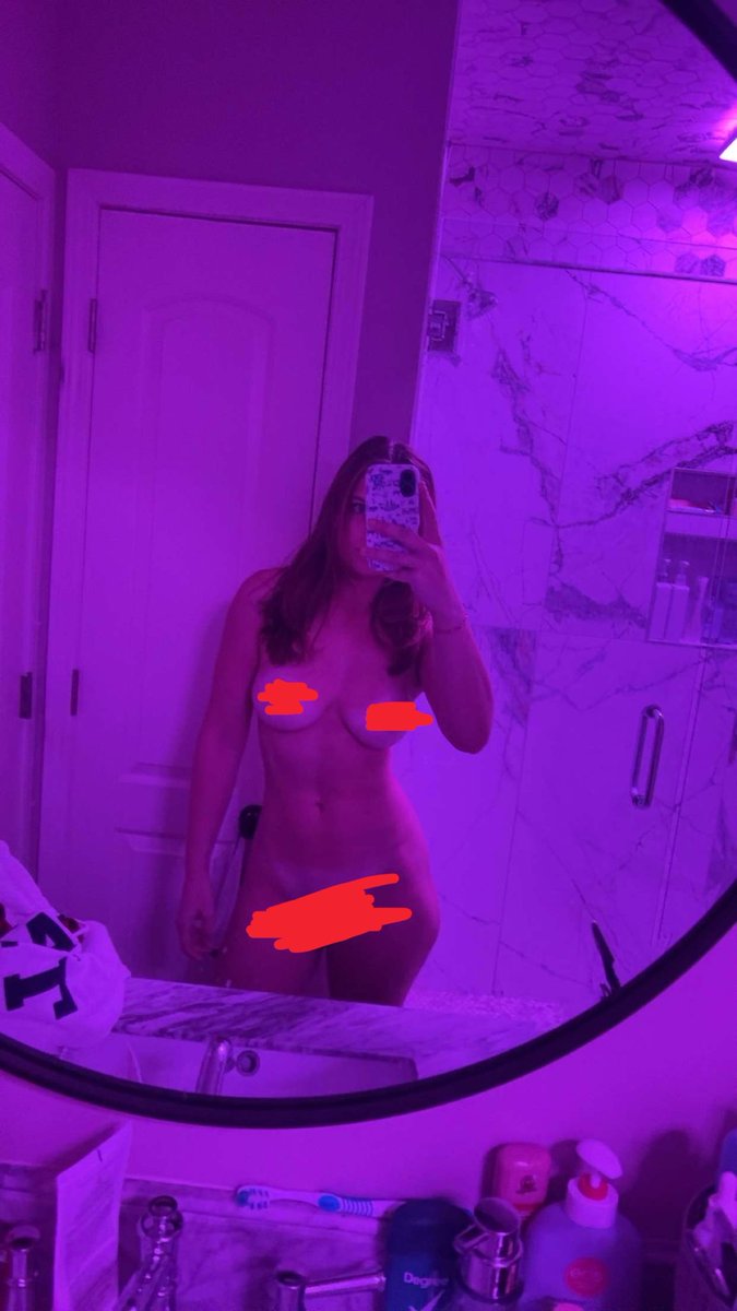 breastrate0's tweet photo. dm me https://t.co/s9njh5YSeu
