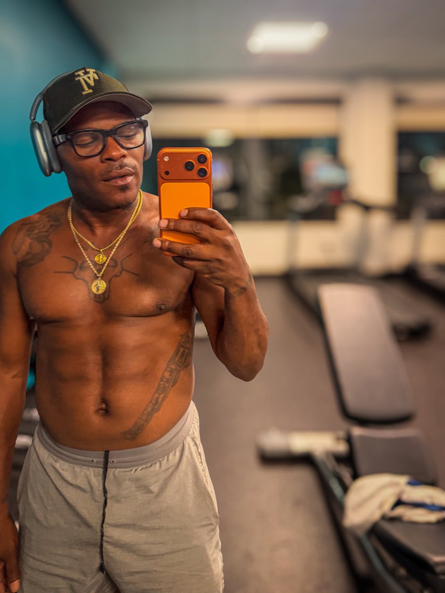 dashncredible's tweet photo. 1:46 AM

Therapy 🏋🏾‍♂️ https://t.co/Dz7Pg5X8ab