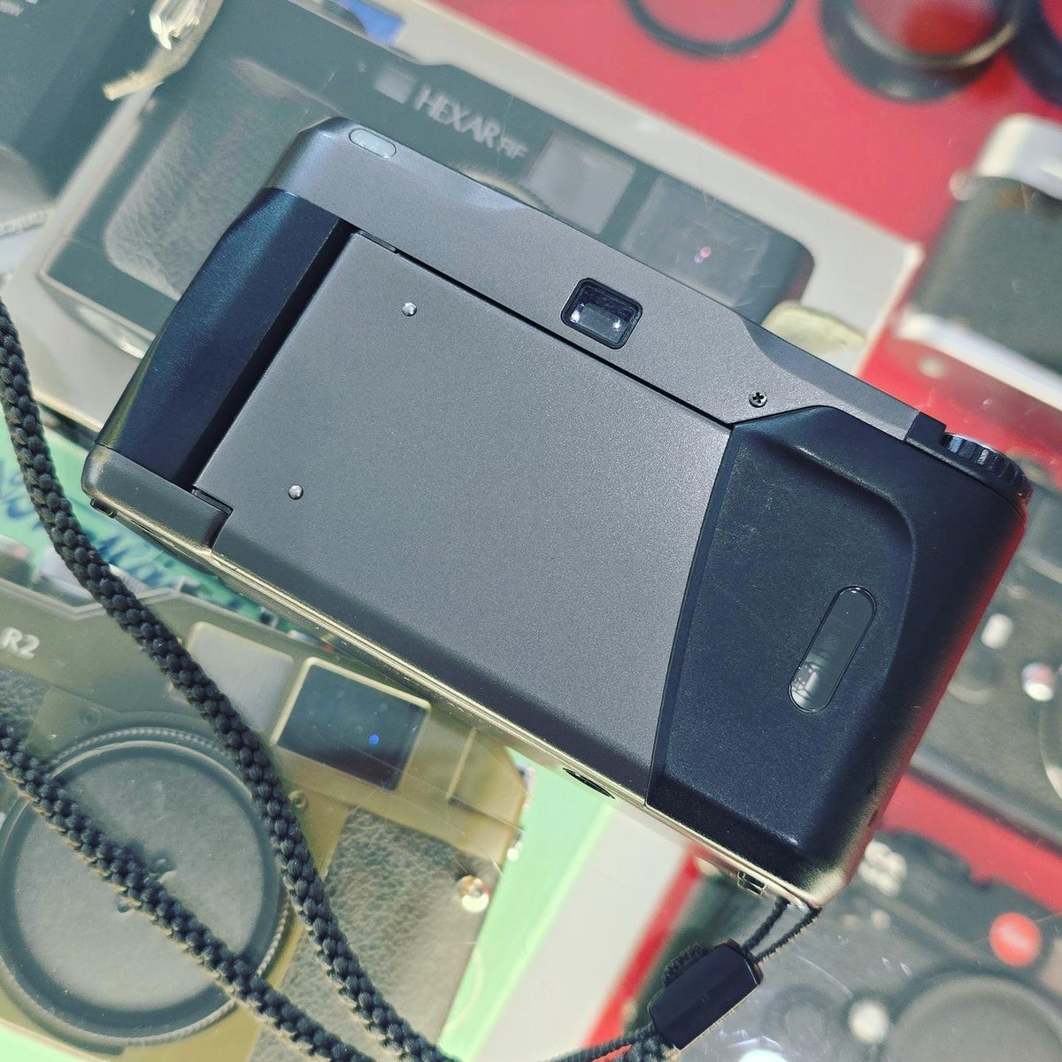 KameraCrafts's tweet photo. New arrival
Contax T2 titanium black very good condition
฿36,912
DM if interested
IG : kameracraftshop
FB : KameraCrafts
Line : @kameracrafts
Website : https://t.co/XT5lsDq0D7
#contax #contaxt2 #leica #leicacollectible #leicaworld #kameracrafts #leicacraft https://t.co/Yk2HLvRO2Z