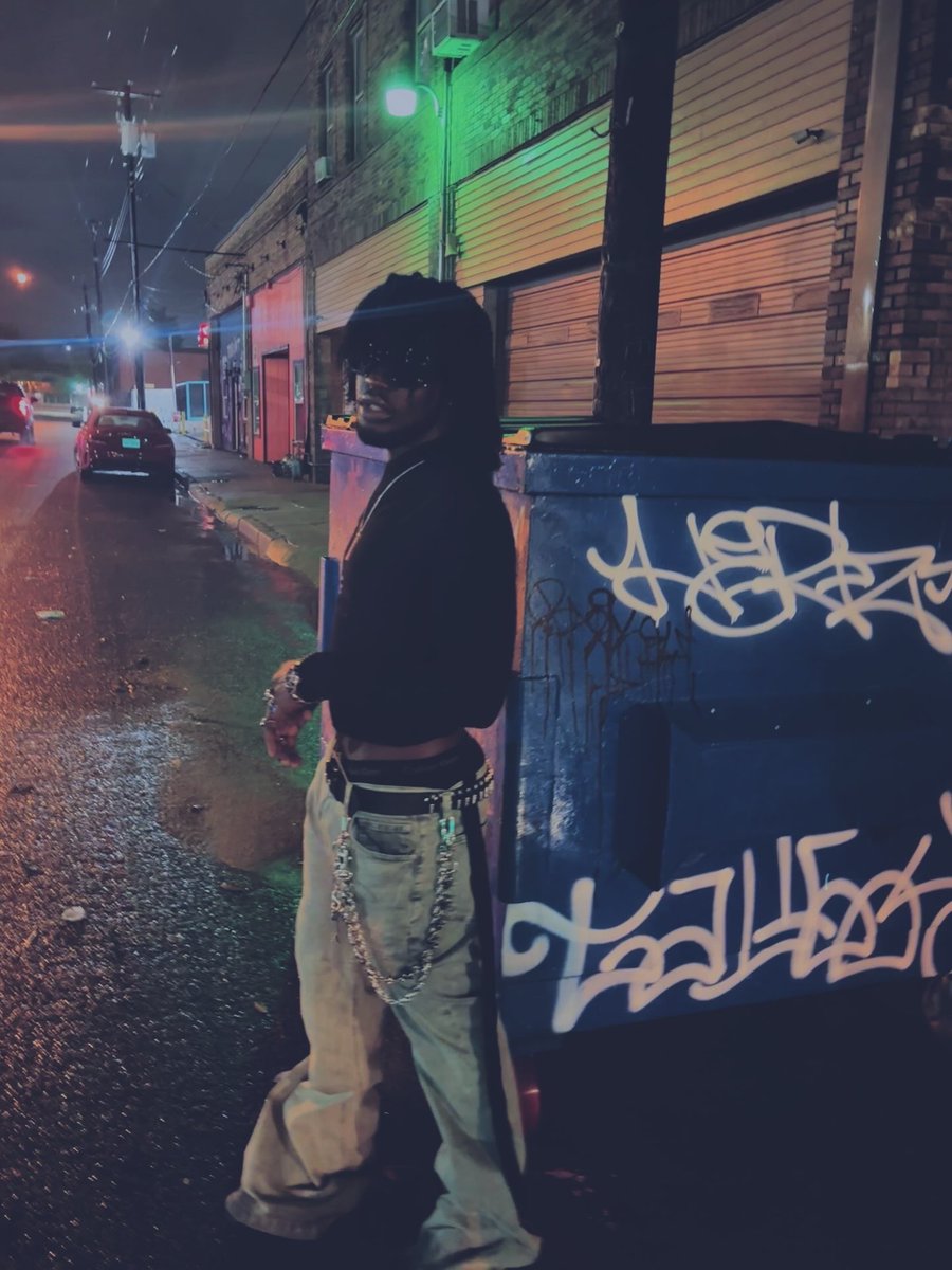 tiptoptre's tweet photo. Altboy https://t.co/iNrKnoJ3OX