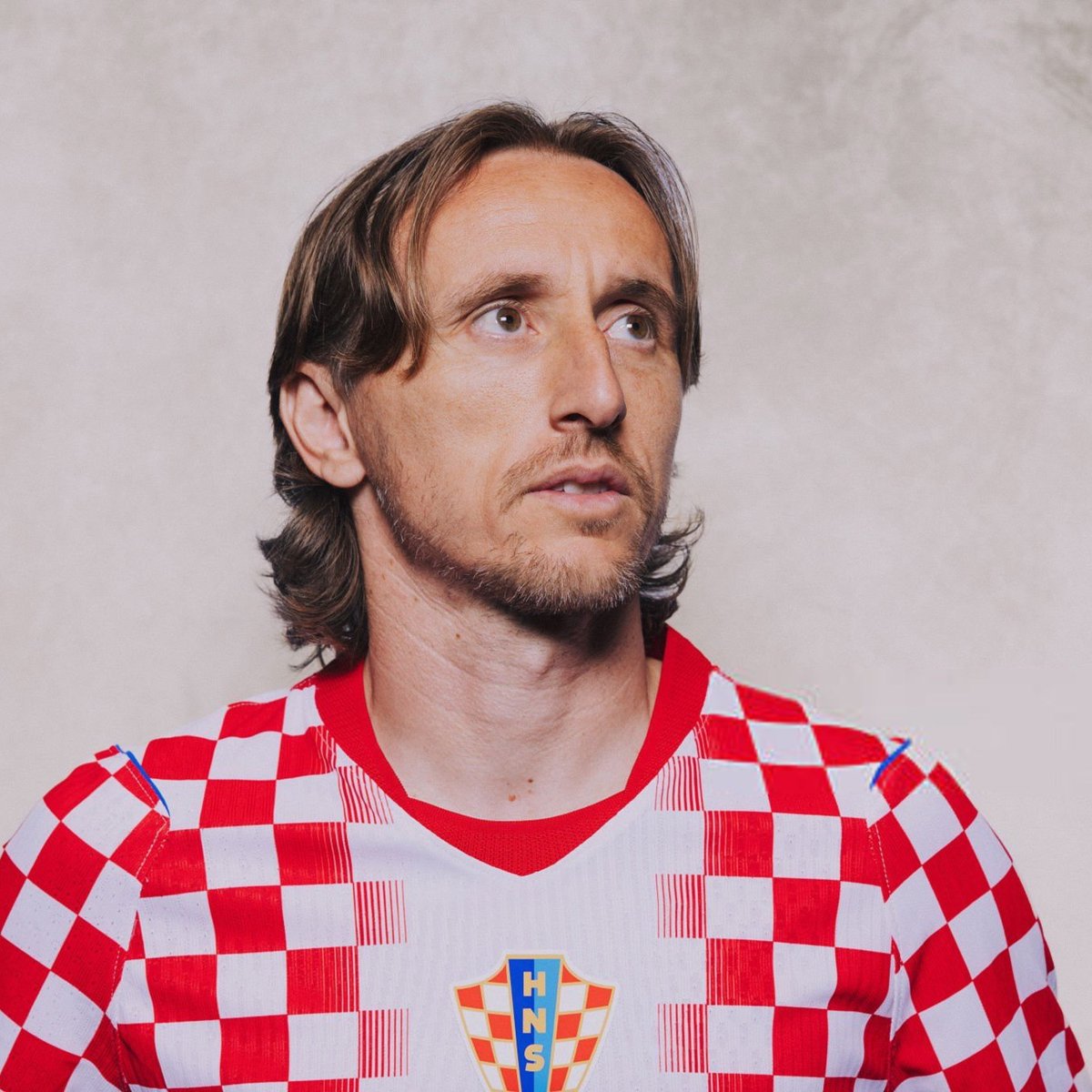 FabrizioRomano's tweet photo. 🚨👏🏼 Vitinha on playing against Luka Modrić: “I can only say that Modrić is an absolute idol for me”. https://t.co/teN7Q5RwFV
