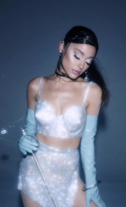 buwygibxo's tweet photo. this photoshoot https://t.co/ppwqhC5ou0