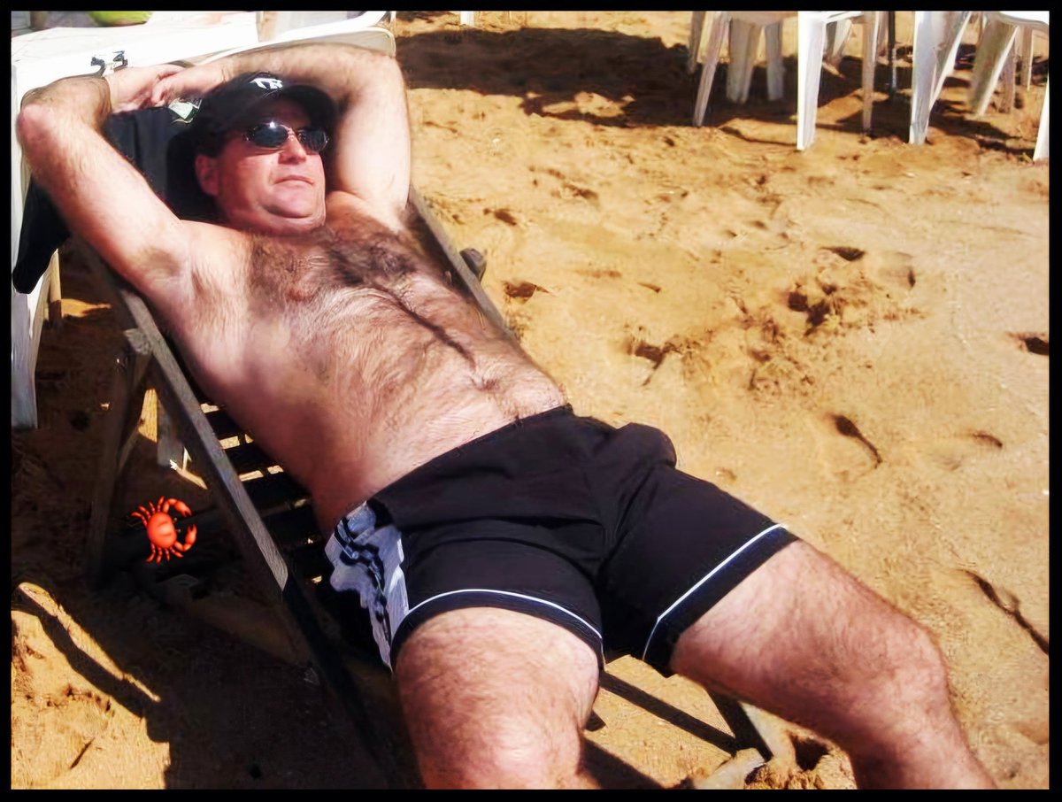 SilverFoxDeelux's tweet photo. Laid back aftn. https://t.co/vvEttTx8Mx
