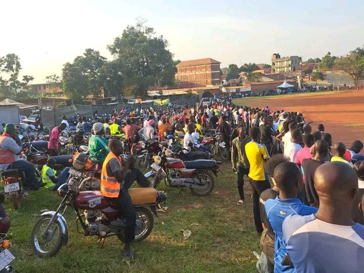 Sports256Media's tweet photo. Kataka Memorial Football Tournament - Bulesa
Match-Day
Group A
TANDA FC 🆚️ NGEYE TRANSPORTERS
4pm
Nkumba Kataka playground
Entrance: Ugshs 2000
📸 @Ka_Kirabo
#Tanda #Bulesa #Nkumba #Sports256MediaUpdates https://t.co/bLN8FwW6PV