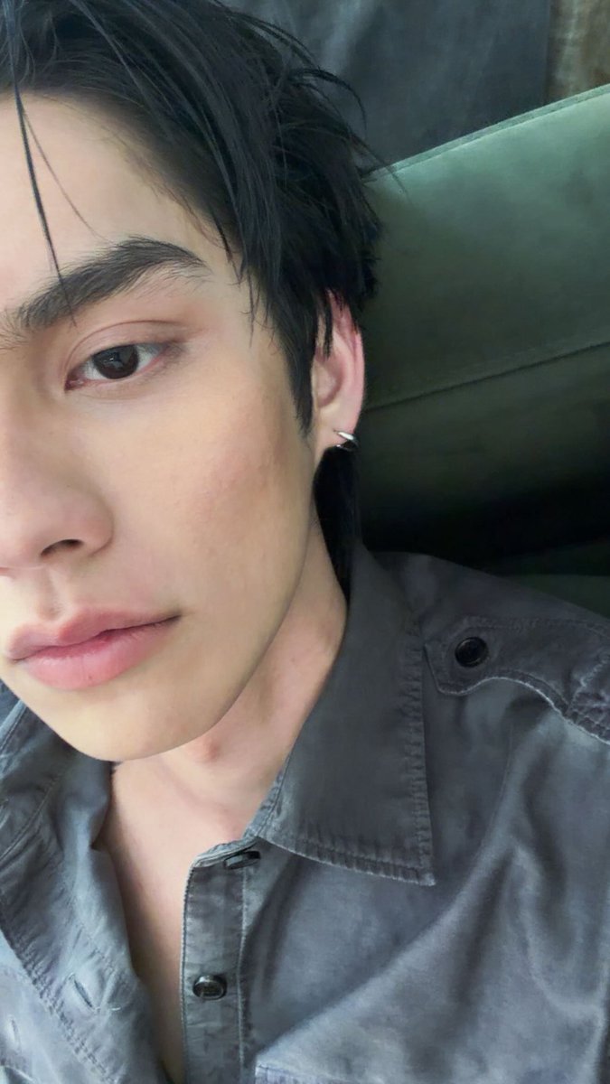 whitebinbw's tweet photo. หล่อมากกกกกกกกกกกกก 😍👍🏻

#bbrightvc @bbrightvc https://t.co/OzmLd6CczV