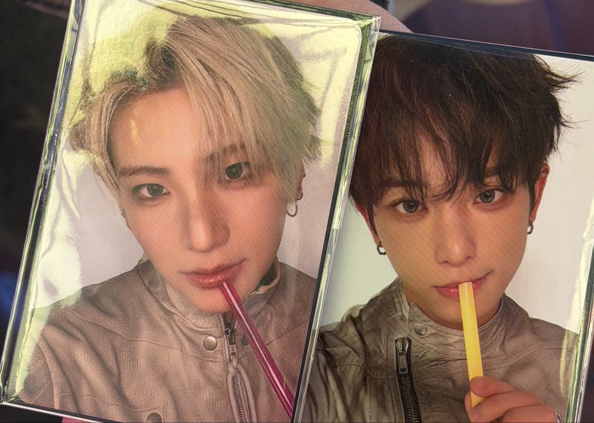 222vvvvv's tweet photo. 앤팀 브알콘 브이알 VR 특전 교환 구합니다
유마 하루아 -> 의주 

5시까지 현장입니다
혹은 7/6 아침 현장 교환 가능
의주 케이 후마 니콜라스 유마 죠 하루아 타키 마키 앤팀 르네존 포카 포토카드 교환 양도 메가박스 https://t.co/wZxJrPEkPb