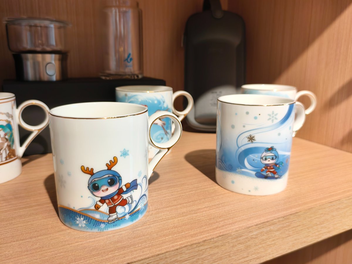 JilinChina's tweet photo. The organizing committee experience #store for the #Changchun 2027 #WinterUniversiade is now open, featuring 40+ new licensed products inspired by the games. ❄️ 

#JilinSports #JilinBiz #FISU #products #WinterSports https://t.co/FfI9JEo3RS