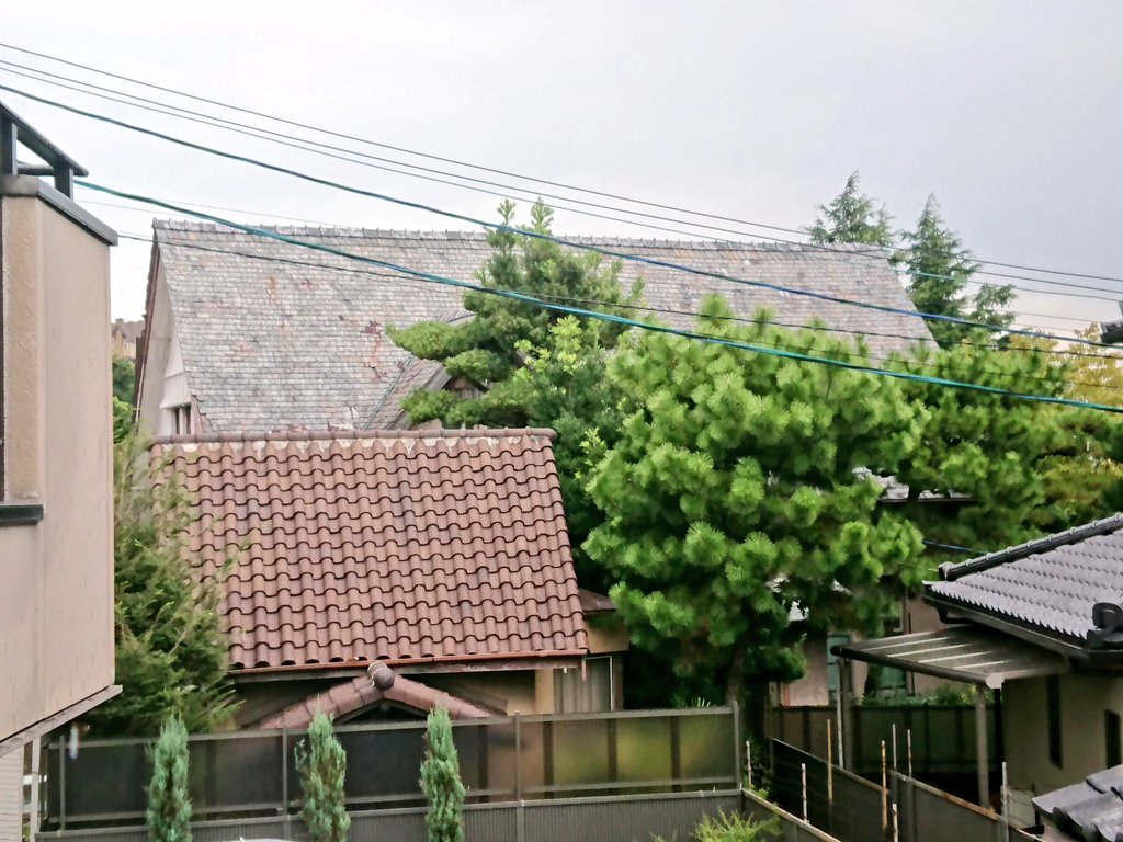 meesyan2's tweet photo. 芦屋の街なかに点在する戦前から残る洋館住宅🏚️

#阪神間モダニズム建築 https://t.co/J5hi4QVLpy