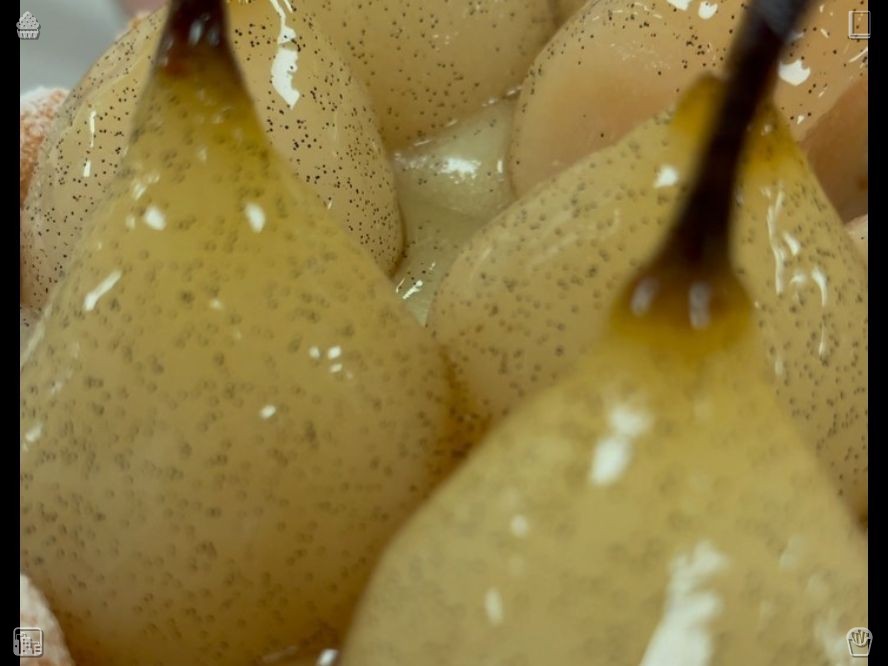 jokastri's tweet photo. Mushroom soup: simmering underwater vegetation follows seasonal growth and decay cycles, fostering sustainable material circulation. https://t.co/scUUjddQbb