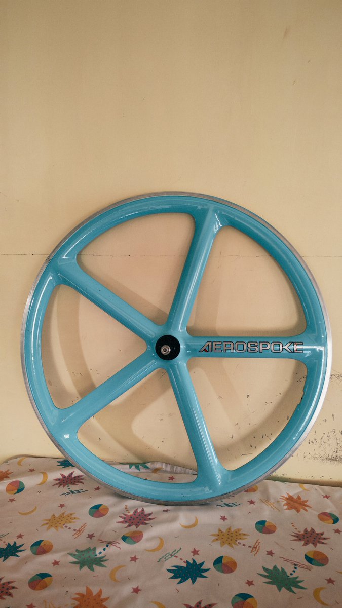 rombouts3580's tweet photo. WTS Aerospoke ( clincher) biru muda ( cat dan decal Ori) 3,5 jt 
WA 08122389410
Lok. Bandung 
#fnfjb https://t.co/U1OvpAMeSv
