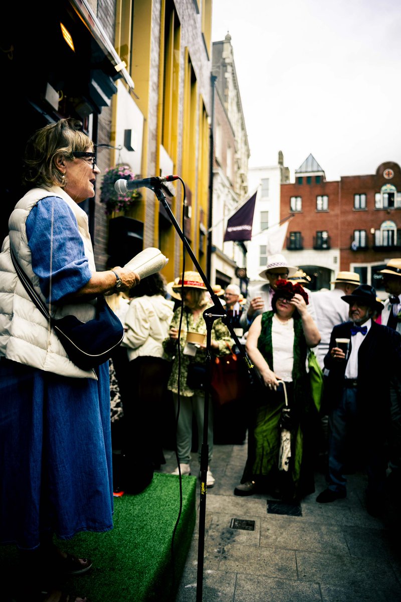 bloomsdayfest's tweet photo. Bloomsday celebrations at Davy Byrne’s. 

📸: Marcelline Roulleau

#bloomsday #bloomsdayfestival 

In collaboration with The James Joyce Centre and supported by Fáilte Ireland and The Department of Culture, Communications and Sport https://t.co/mwHhdwn0PS