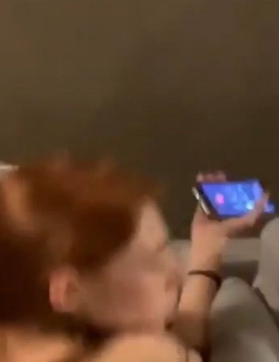 XSalta1's tweet photo. It all happened so fast, she couldn’t believe it 🎥👇 https://t.co/CqKFKJUECD