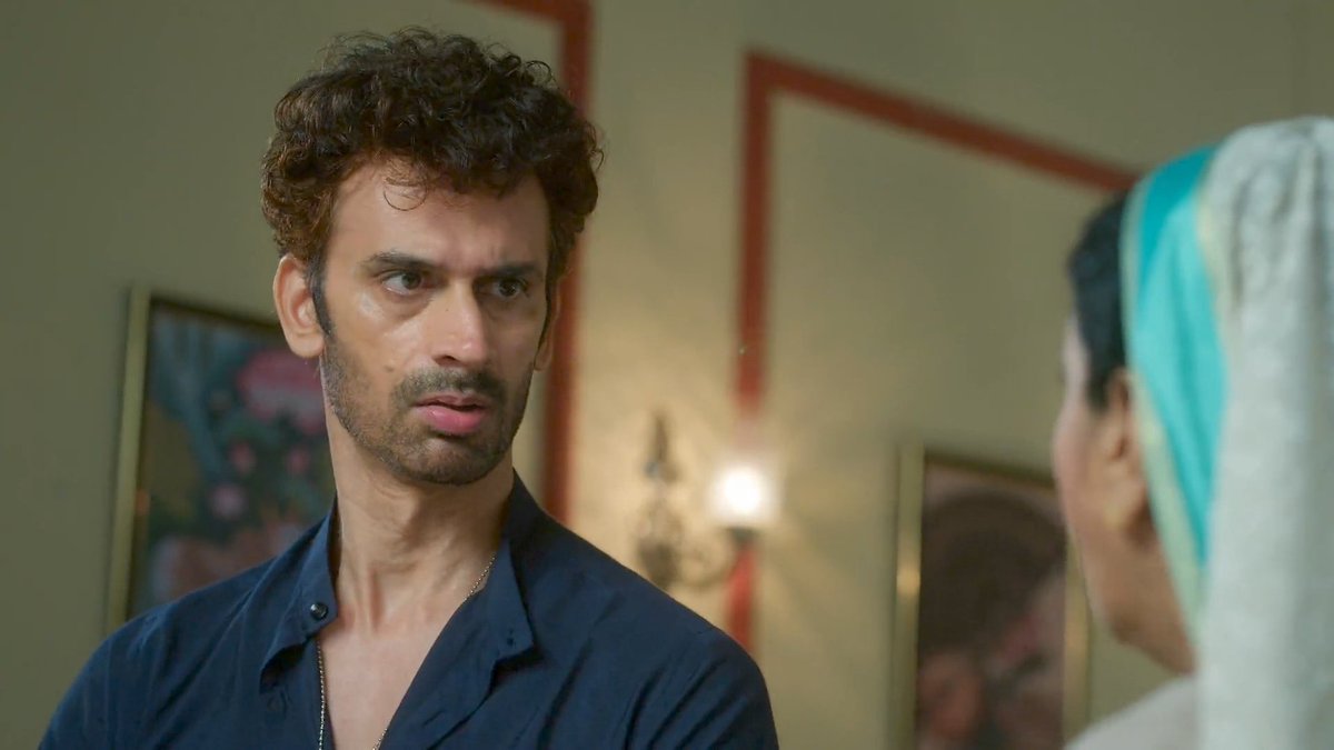 ishu_tales's tweet photo. Lallu 🗡️🗡️🗡️🗡️🗡️🗡️🗡️ also chanda fanda-saying 5'5 ki larki ko indore se bhopal leke jayega 😮‍💨

#TumDenaSaathMera https://t.co/l8Frjb5QMD