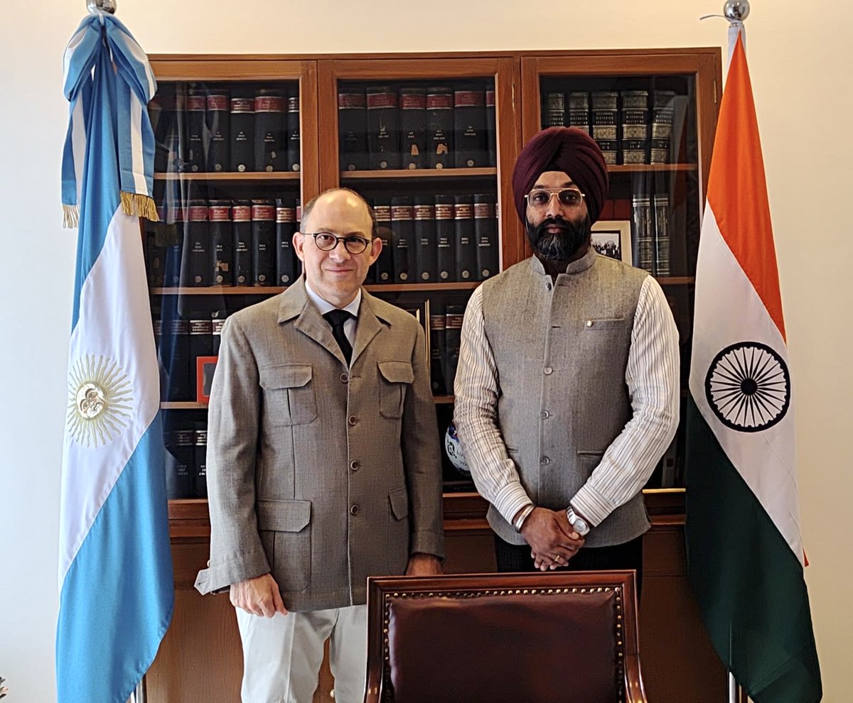 CaucinoMariano's tweet photo. Receiving a courtesy call from Simarjot Singh Kochar, World Cultures Hub Forum founder. Today at our Embassy @ArgentinaEnInd https://t.co/Mtr7rHiQah
