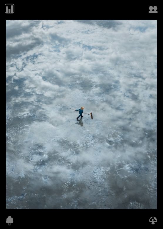 Kala_4200's tweet photo. I drew a portrait of my dad, and it turned out great—he's very happy! The clear pool water reflects light and shadows, creating a beautiful sporting scene that is visually relaxing and joyful. https://t.co/XjJQiB9Cuf