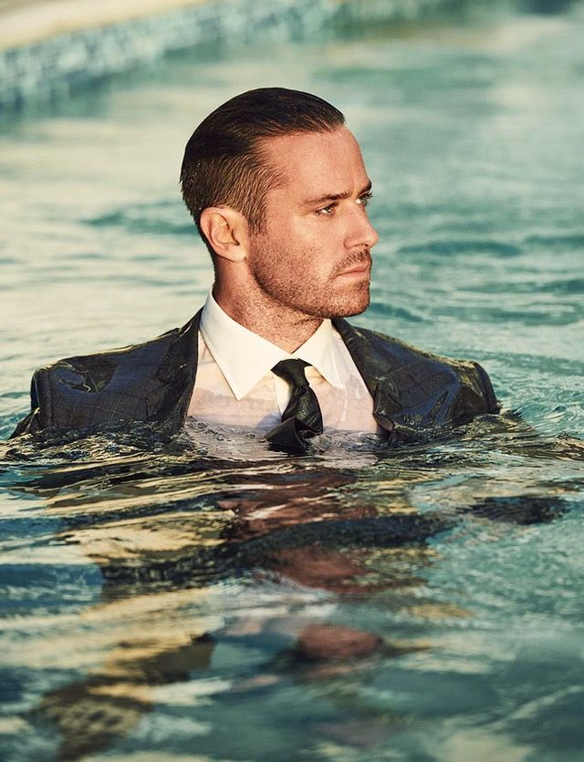 silvyythings's tweet photo. Find me a more perfect #jamesbond than #armiehammer
#citizenvigilante #uweboll https://t.co/KD7x1FwP5R