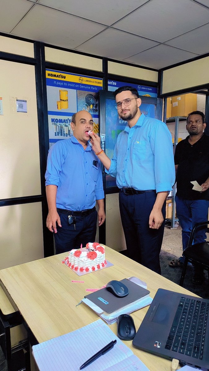 Prade57219's tweet photo. Happy Birthday dear Gajanand bhai🎉🎂 https://t.co/r3zhEMpZZe