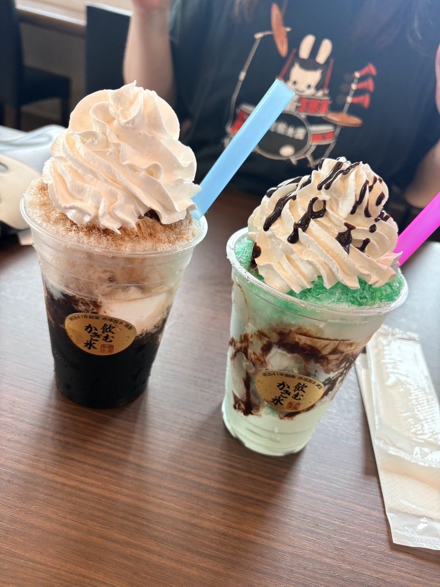 404MaMico's tweet photo. おやつとごはん🩵٩(๑❛ᴗ❛๑)۶🍄
天童でかき氷
舟形でピザ〜！ https://t.co/02uDdyrv0H