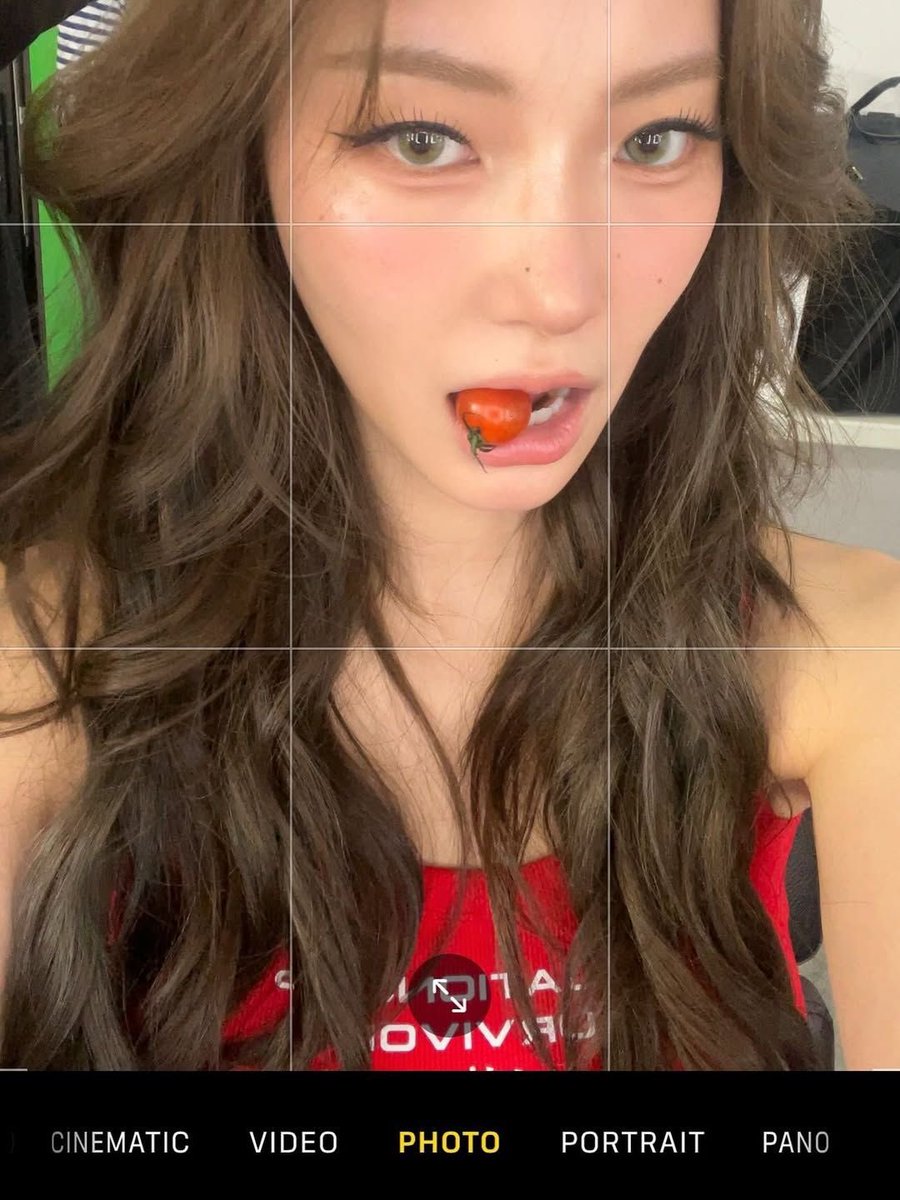 iviefied's tweet photo. these two need to meet to give lovely janhae the BIGGEST heart attack known to man https://t.co/ZVeCb7eHve