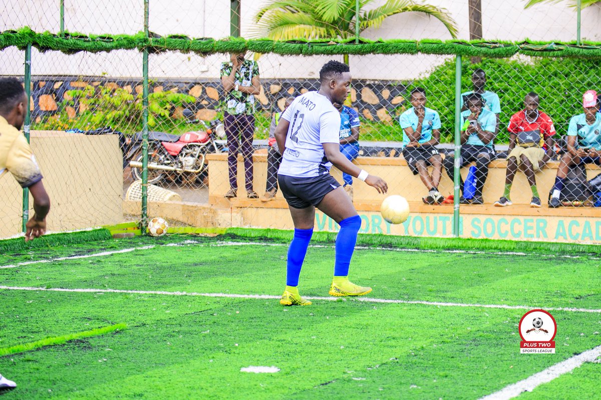 TheTermites2003's tweet photo. @TheTermites2003 enuzire Kandi egumire cheering from the stands and feeling the real action of the ball in action once in the Cage at the Arena💥😀 #Season6LoadingSoon #ThursdayThrowbacks https://t.co/unP0kTi6ff
