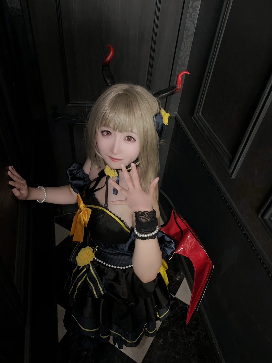 sharu_cos's tweet photo. ⚠︎コスプレ/Cosplay
⚠︎カラコン加工
⚠︎小物違い

ラブライブ！
虹ヶ咲学園スクールアイドル同好会

中須かすみ💛😈

📸⇢ @4nn_pc 様 https://t.co/XUEeatU6ti