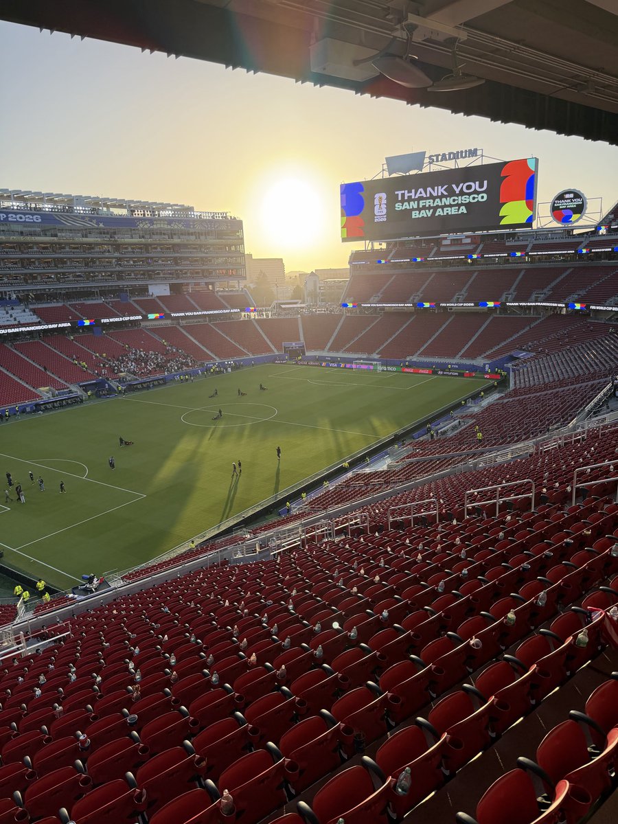 JedYork's tweet photo. What a beautiful evening watching @USMNT advance. Thank you to the Bay Area for creating a tremendous environment for @FIFAWorldCup https://t.co/wj85YQ8tiO
