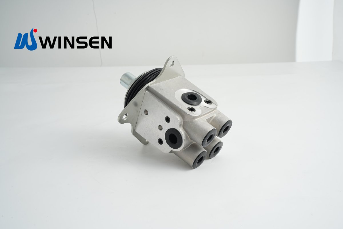 Yoyochen323891's tweet photo. 🕹️ Precision control means smoother operation and dependable performance for excavators. Built for durability and long-term reliability. 🚜
📧 jt002@cnjt-auto.com
#yingtanweisheng #joystickassembly #excavatorparts #hydrauliccontrol #oemparts #constructionmachinery https://t.co/PgP661HF2h