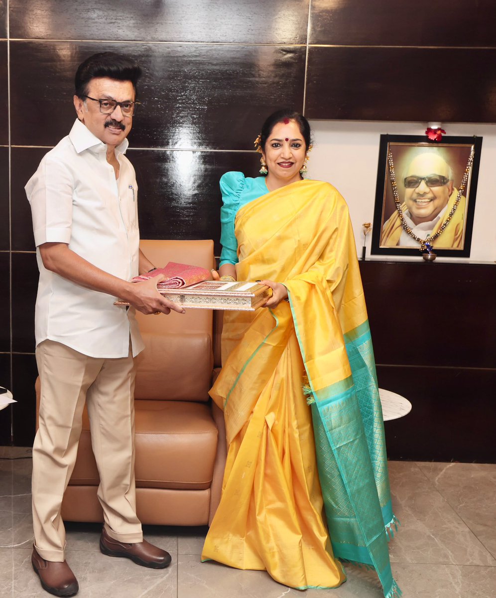 ThamizhachiTh's tweet photo. இன்று (02.07.2026), எனது பிறந்தநாளை முன்னிட்டு, மரியாதைக்குரிய கழகத் தலைவர் - அண்ணன் திரு. @mkstalin அவர்களை, ஆழ்வார்பேட்டை இல்லத்தில் சந்தித்து வாழ்த்துப் பெற்றேன்.

@arivalayam https://t.co/kUMpHXiu64