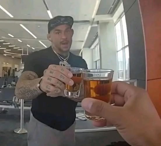 damienfarronMMA's tweet photo. its gon be lit https://t.co/te5zZ2DxLR