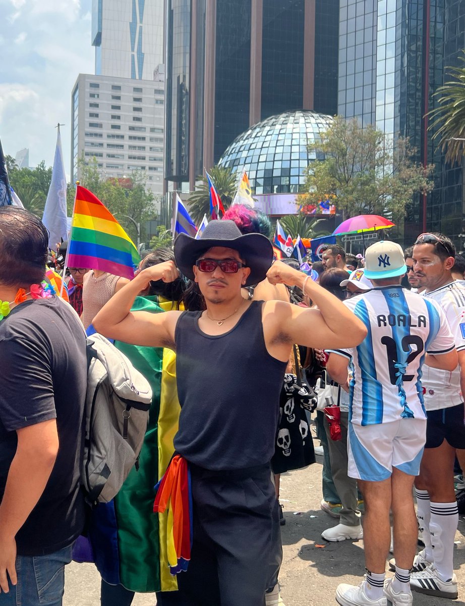 zarxte's tweet photo. tengo que echarle ganas para el siguiente PRIDE https://t.co/E2GpO1cqnR