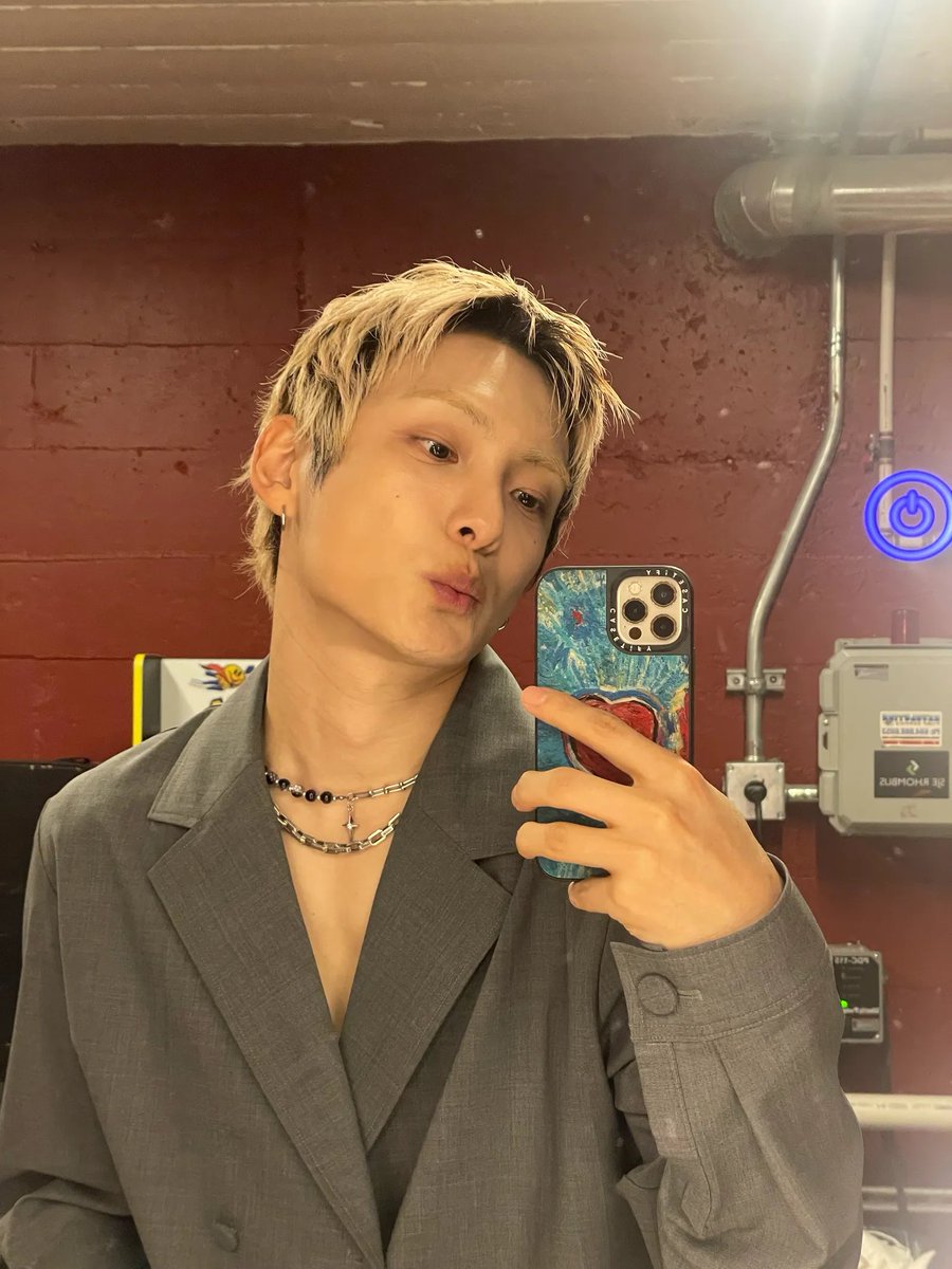 PJH_Updates's tweet photo. [💌] - JUNHEE official LıNC update ♥️ 

#JUNHEE #준희 #박준희 #ジュンヒ #JUNHEETourInCanada #IntoTheOcean #JUNHEEinVancouver https://t.co/Ajy7zIkYW1