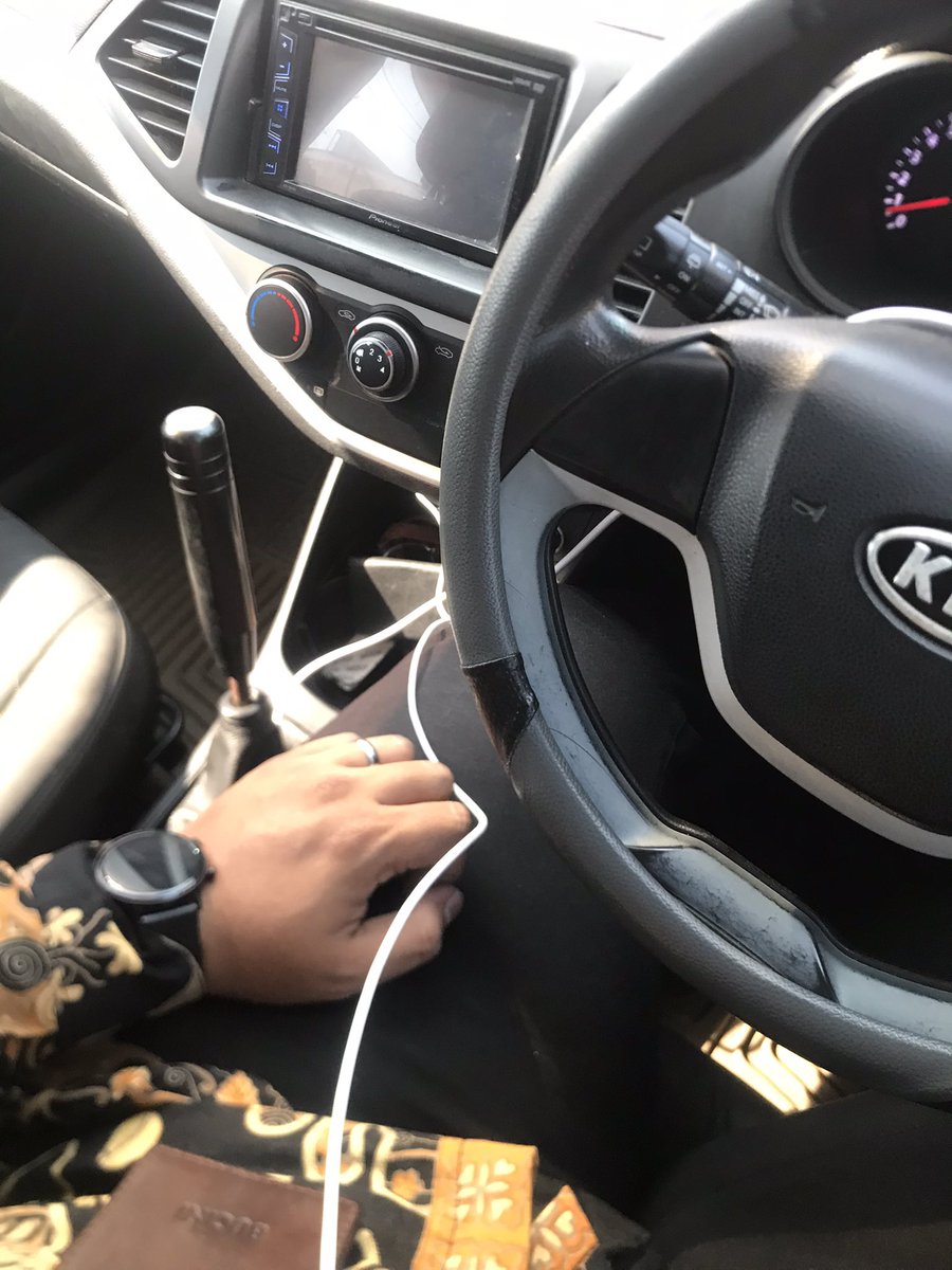 grcnprd's tweet photo. Berkegiatan layaknya manusia nomer satu di kartu keluarga https://t.co/HRZGCam0JK