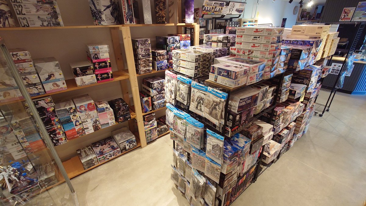 GEARBOX_8noHe's tweet photo. 7/2 11:00です。
GEARBOX、本日の営業スタート！

揺れるー想いー
からだじゅう感じてー
という、よりによってなﾊﾅｳﾀを

よろしくおねがいします！
#GEARBOX #ギアボックス #八戸市 https://t.co/tdQYYEisp0