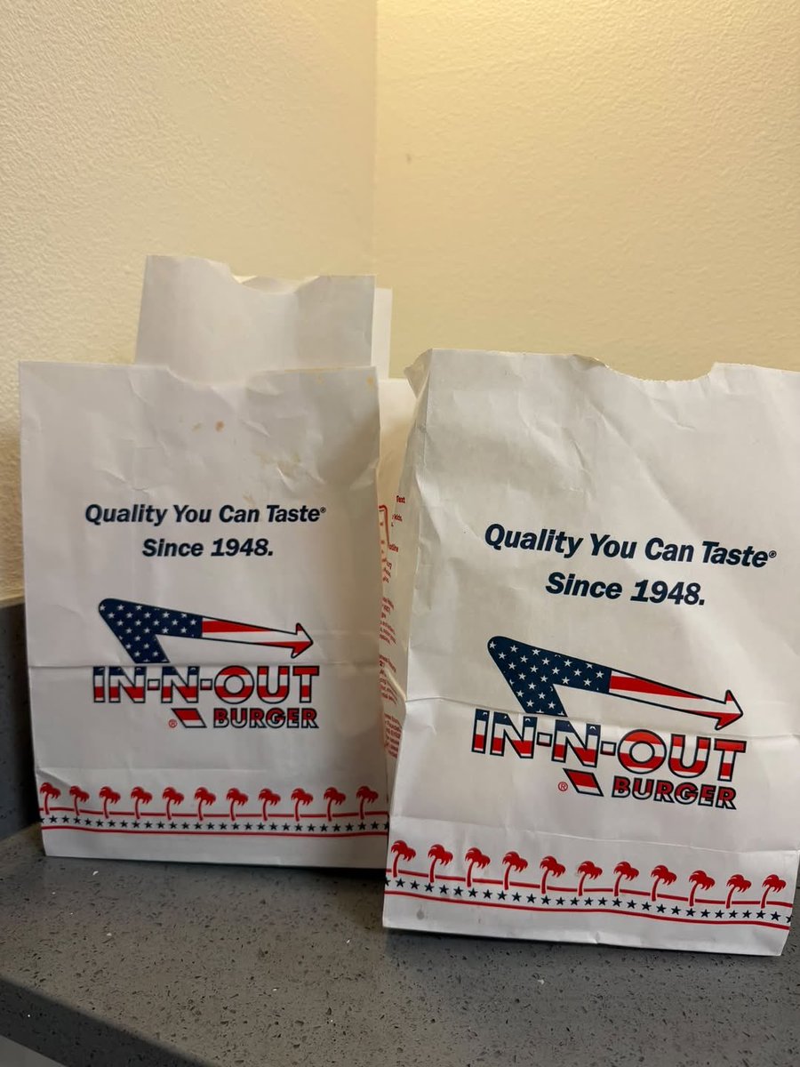 innoutburger_'s tweet photo. GOD BLESS AMERICA 🇺🇸 https://t.co/68sF6ARjgP