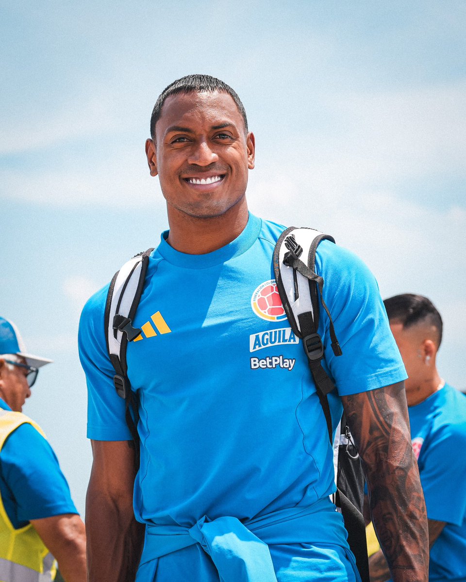 FCFSeleccionCol's tweet photo. #ConOrgulloColombiano🇨🇴 https://t.co/HWfKyGcpdT