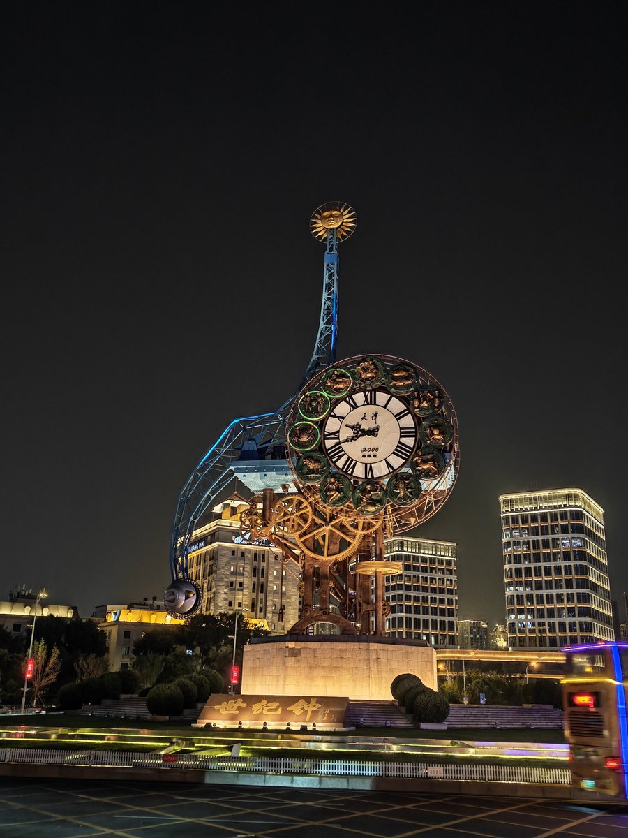Tattvapura's tweet photo. #鎮百景
中国、天津市の夜景。日本人は知らなさすぎる、東京など既においこしている市が中国には多くあることを。 https://t.co/xpVBmDdCTd