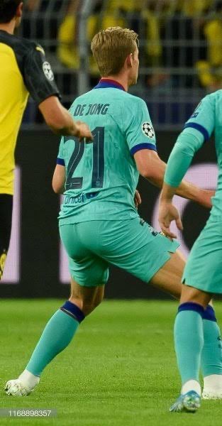 Gray_Bergvall's tweet photo. Frenkie de Jong

#soccer #football #fypシ゚viral https://t.co/rANCL3ZFnY