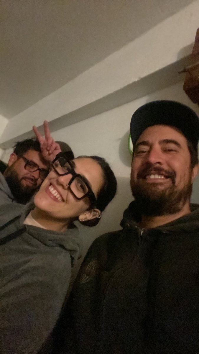mattnievas's tweet photo. El amor todo lo puede ( hhhaaaaayyyyy) https://t.co/ktjw5CDYJQ