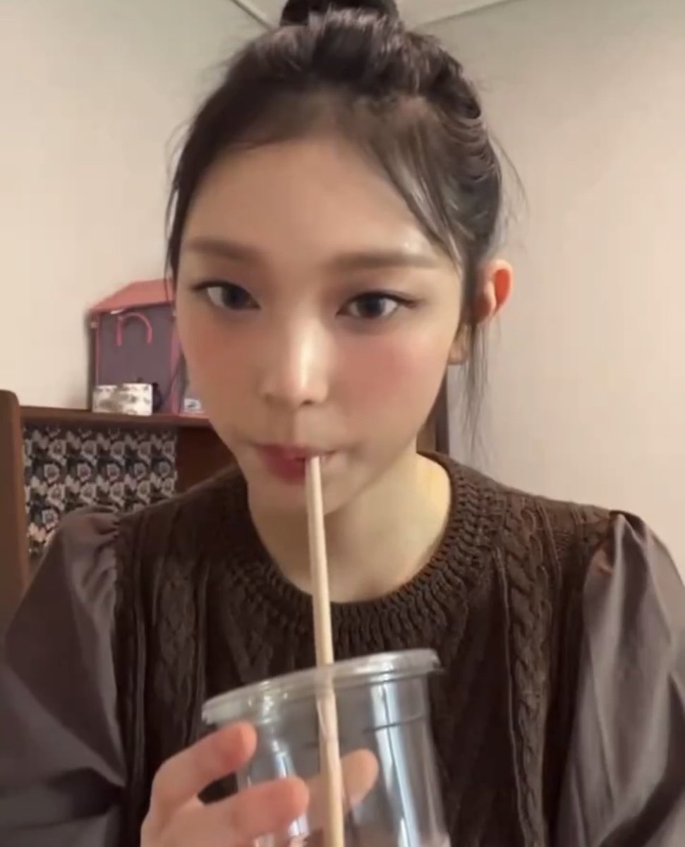 river515_'s tweet photo. 해린의 작은습관 https://t.co/TN59HIWLY0