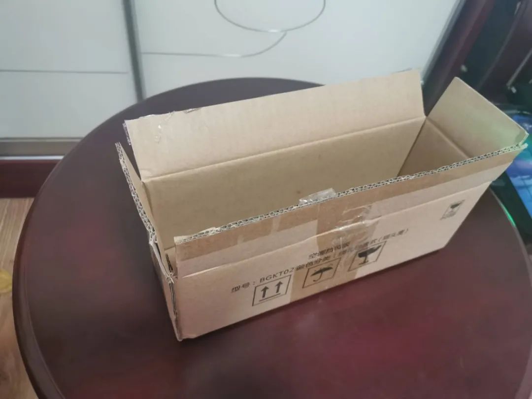 ChereeHorvuiai's tweet photo. Just unboxed my dream tech gadget—unwrapping that fresh packaging hit different! https://t.co/mjHS3JLYpK