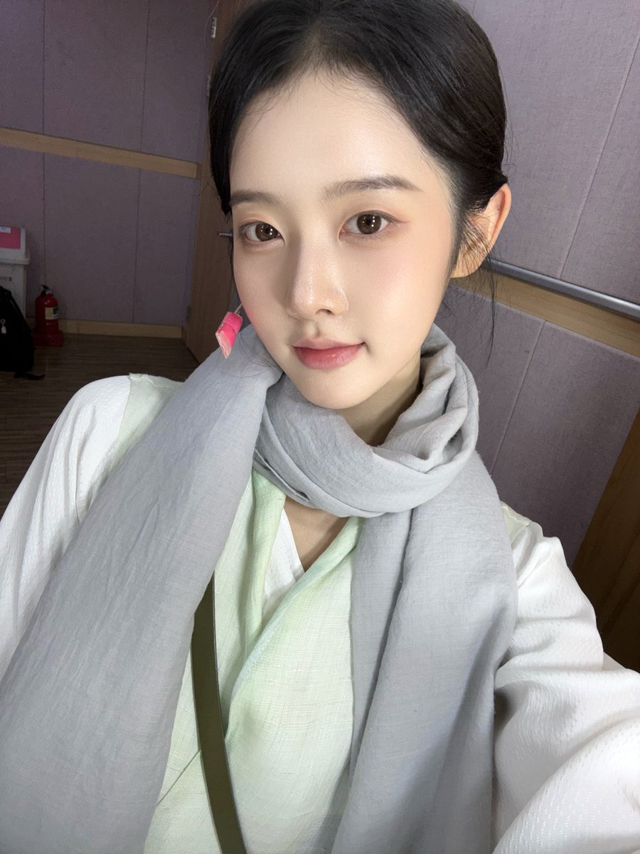 STAYC_official's tweet photo. 260701
#서편제 13회차

#STAYC #스테이씨
#Sieun #시은 https://t.co/5ikSbdV9Gu