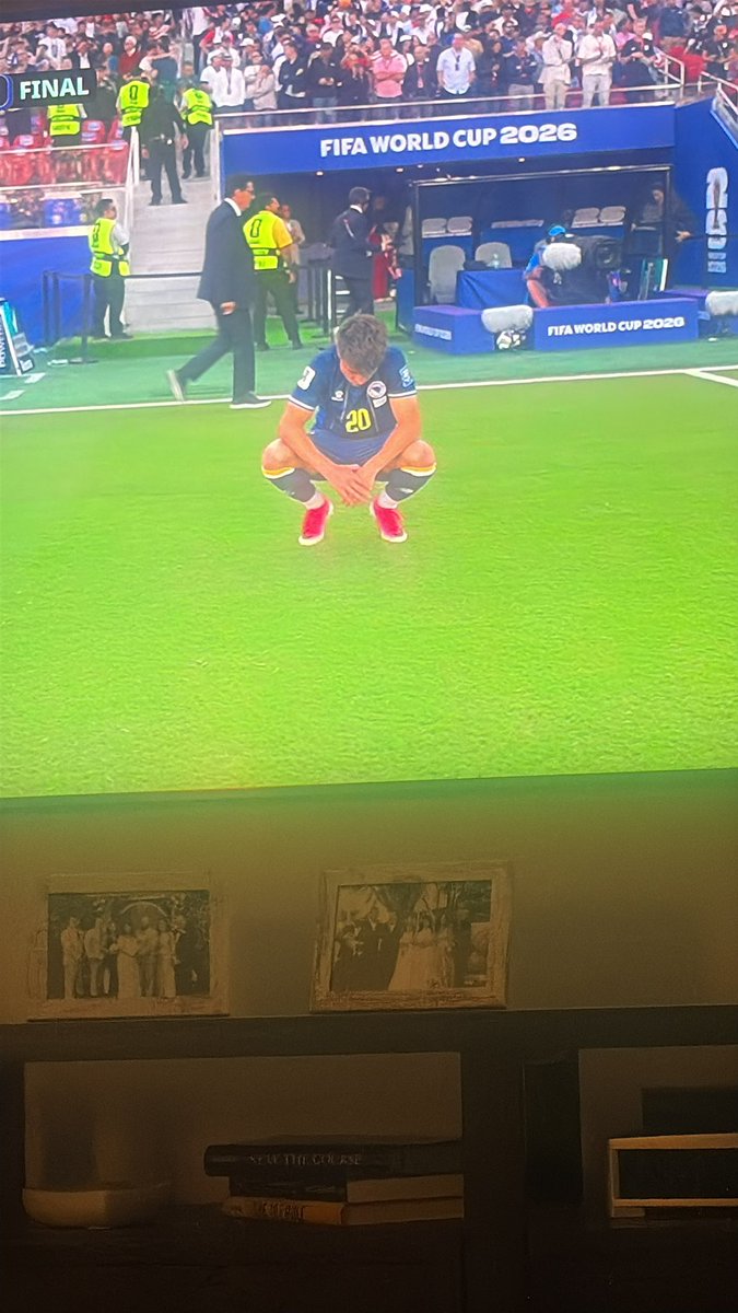 nicholaslasanta's tweet photo. I have to take a poop after that stressful game https://t.co/m2YfBCq5uO