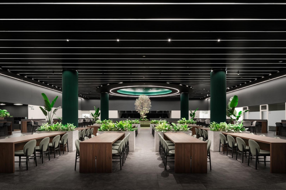 lightspace_news's tweet photo. This project transforms a large shared dining area into a multifunctional space that integrates dining, socializing, collaboration, and relaxation. 

More info: https://t.co/K2o8a70ZFo
Email：info@lightspace.cc

#lightspace #Design #Chair #Sofa #officedesign #sofadesign https://t.co/4eIuUnNUT4