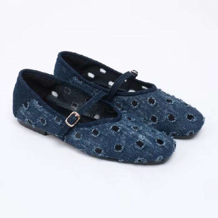 awrayzee's tweet photo. nemuin flatshoes lokal brand yang super gemas dan cakep😍💯 https://t.co/8eL11GCygb