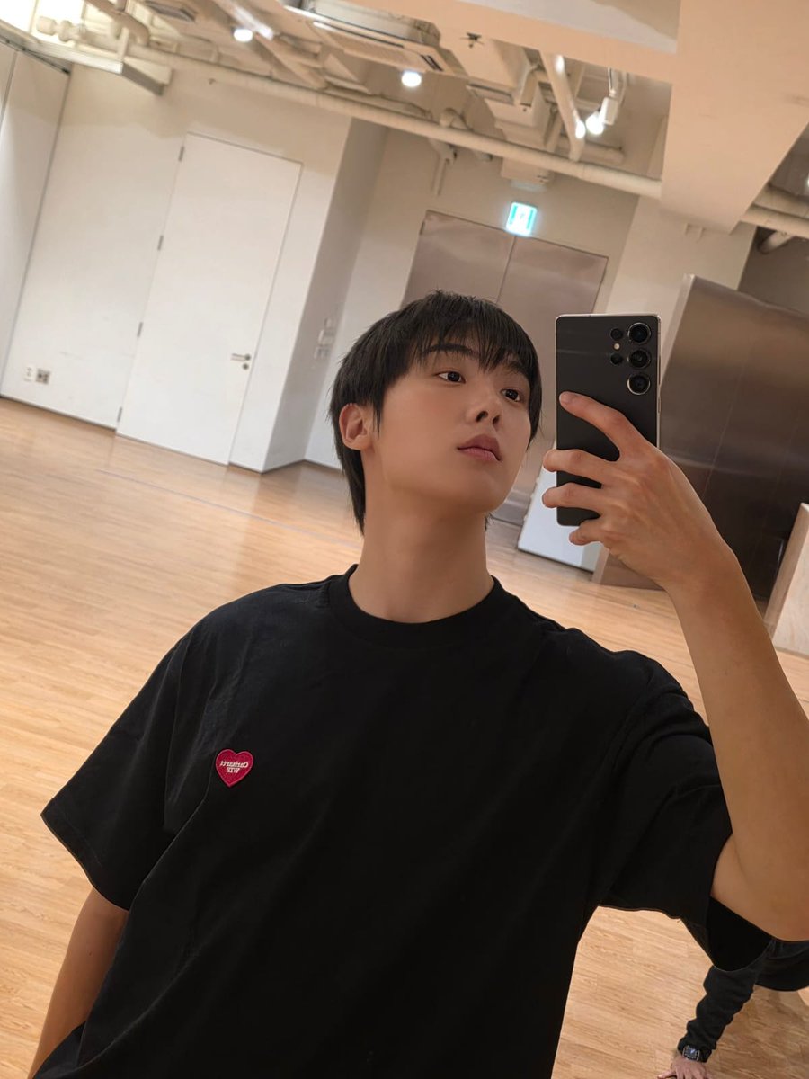 binnie151115's tweet photo. #YOONSANHA_ENCHILE

@ninshi_ent
@zafirolive
@freefallshows
@fantagiomusic_
@yoonsanha_offcl
@studio_pav
@kpopchileof https://t.co/7Fbm3KsIqW