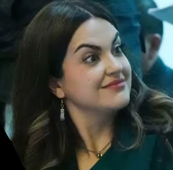 FernandoSRazo's tweet photo. @JPAlGd @AndreaChavezTre CARIMACHO ¿Qué sería de ti sin el maquillaje? . . . Amén de la falsedad de tus muecas y cínica perorata . . . https://t.co/EhOIPcjEPf