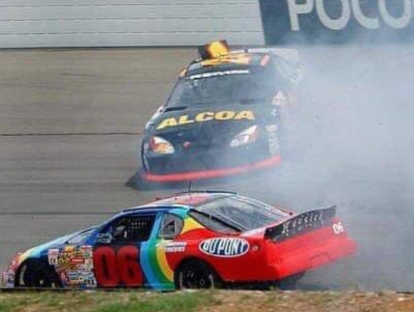 2000snascar's tweet photo. Even old Jeff Gordon cars made their way to ARCA Start and Parks https://t.co/R0YAOlgiv7