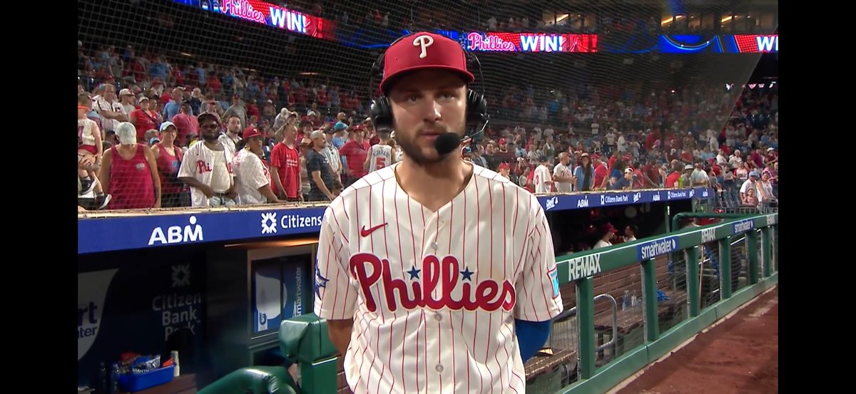 _krissnicolee_'s tweet photo. I just ended up finishing the game on my phone🙄⚾️🫶🏻 10-6, W #PITvsPHI #RingTheBell #Phillies #TreaTurner #AlecBohm #BohmerHomer #Bohmer https://t.co/mWsJXm527O