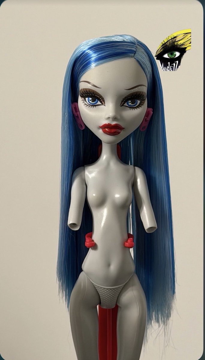 Adollsdoll1126's tweet photo. When you’re the number one best first wave doll https://t.co/7iAMvONiNa