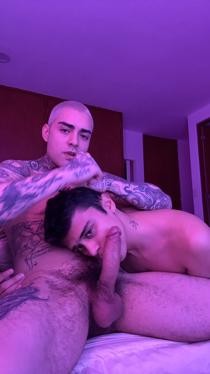 jorgetiwnk's tweet photo. quieren ver los videos cogiendo con el? 
rt y subo como me rompió el culo 💋 https://t.co/5iZrDtXwSR